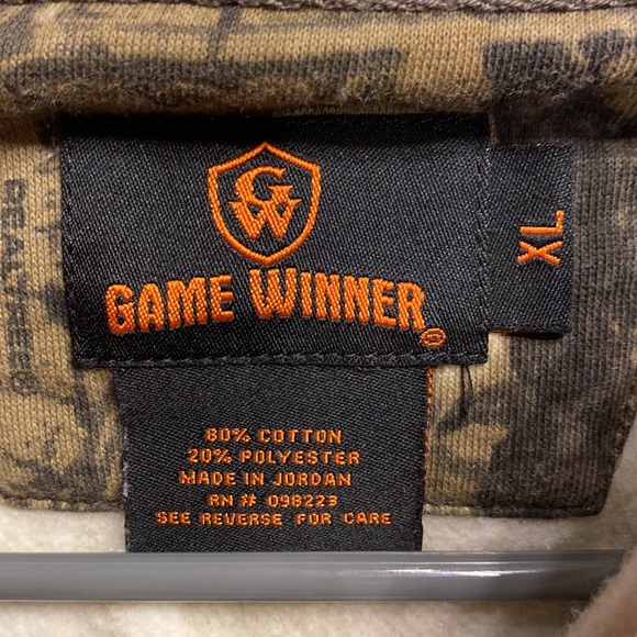 Game winner hoodie with realtree camouflage - Picture 3 of 3